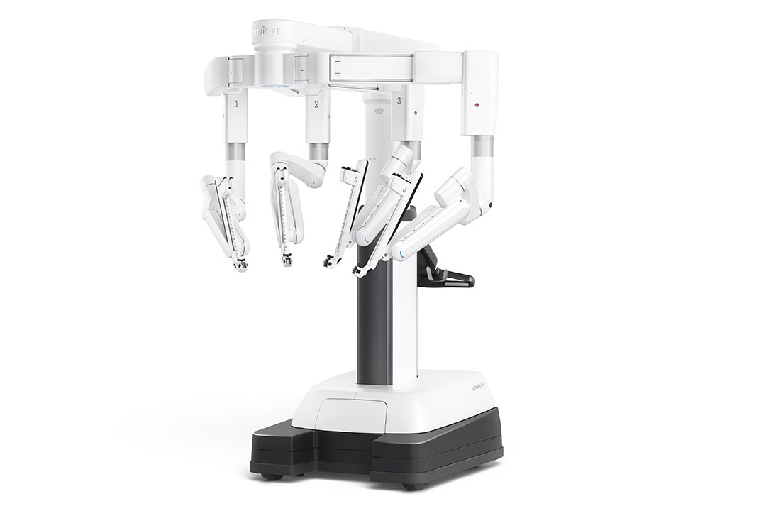 Da Vinci 5 patient cart
