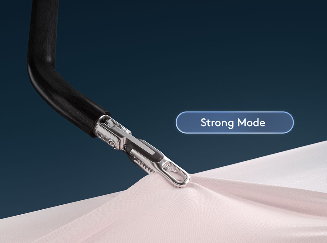 A Da Vinci SP Force Bipolar grasping tissue in strong mode.