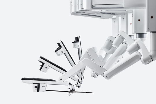 Side view of da Vinci Xi arms extended