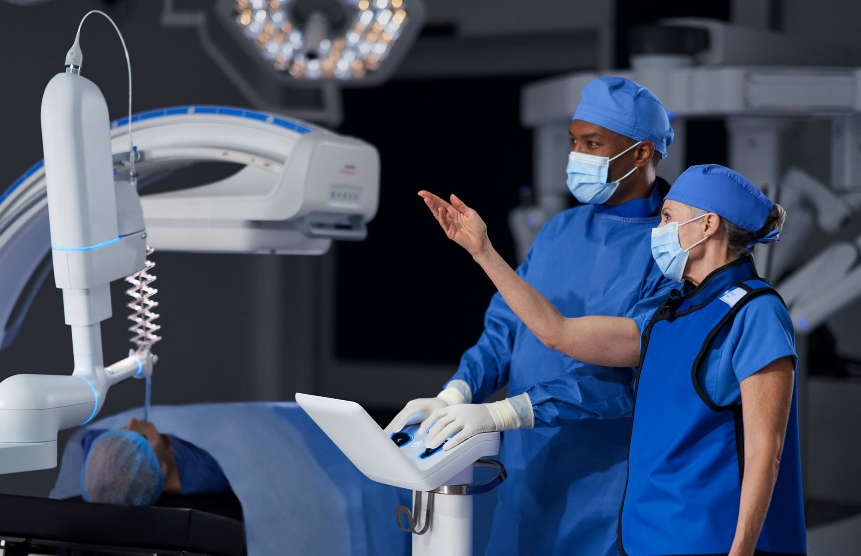 Thoracic surgeon and pulmonologist with Ion